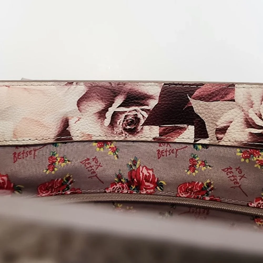 Betsey Johnson Xozaria Large Tote - Picture 10 of 16